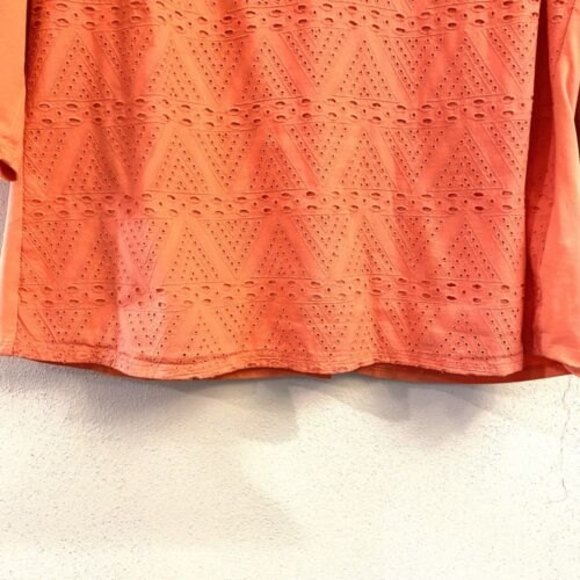 Coldwater Creek Coral Orange Eyelet Button Back Top Size XL 3/4 Length Sleeve - Picture 6 of 8